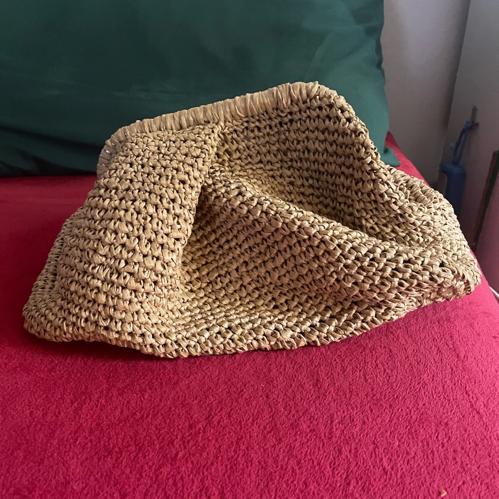 Raffia clutch handbag